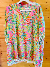 Load image into Gallery viewer, Pom Pom Beach Cover Up