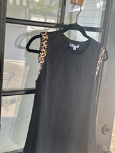 Load image into Gallery viewer, KNIT SLEEVELESS LEOPARD TOP