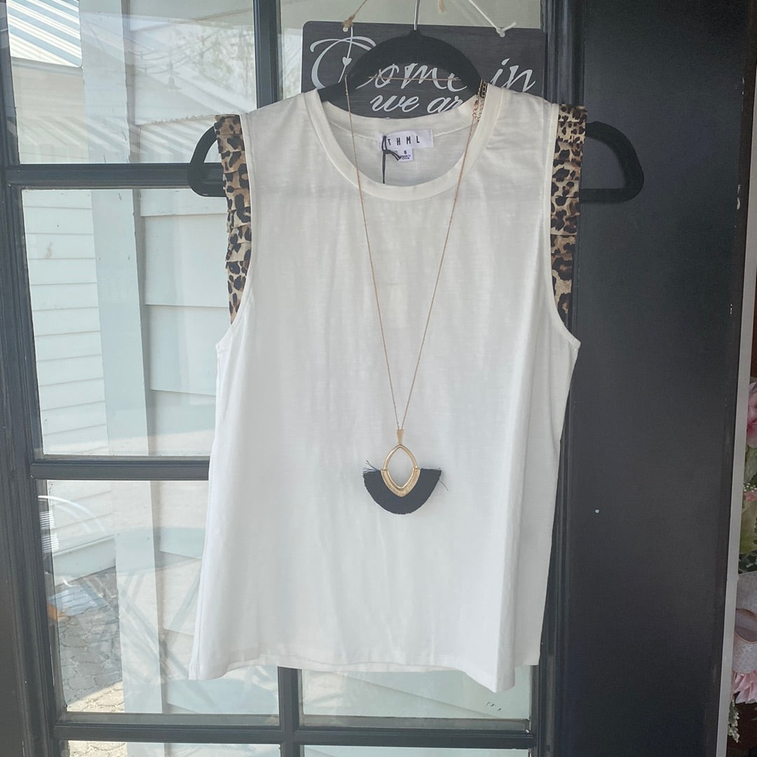 Topshop Tall Leopard Sleeveless Top - Size 4 (S) – Le Prix Fashion &  Consulting