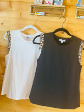 Load image into Gallery viewer, KNIT SLEEVELESS LEOPARD TOP