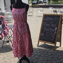 Load image into Gallery viewer, ABSTRACT PRINT TIERED MIDI DRESS