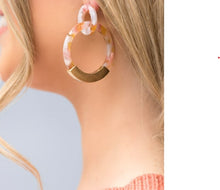 Load image into Gallery viewer, DOUBLE HOOP EARRINGS