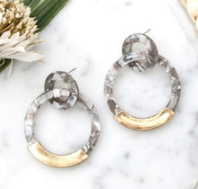 Load image into Gallery viewer, DOUBLE HOOP EARRINGS