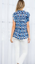 Load image into Gallery viewer, TASSEL TIE PRINT TOP