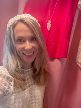 Load image into Gallery viewer, HOUNDSTOOTH CREAM TOP