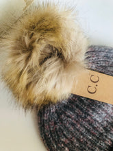 Load image into Gallery viewer, CC POM BEANIE