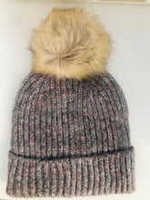 Load image into Gallery viewer, CC POM BEANIE