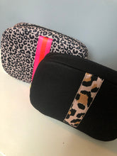 Load image into Gallery viewer, Leopard Neoprene Cosmetic Bag